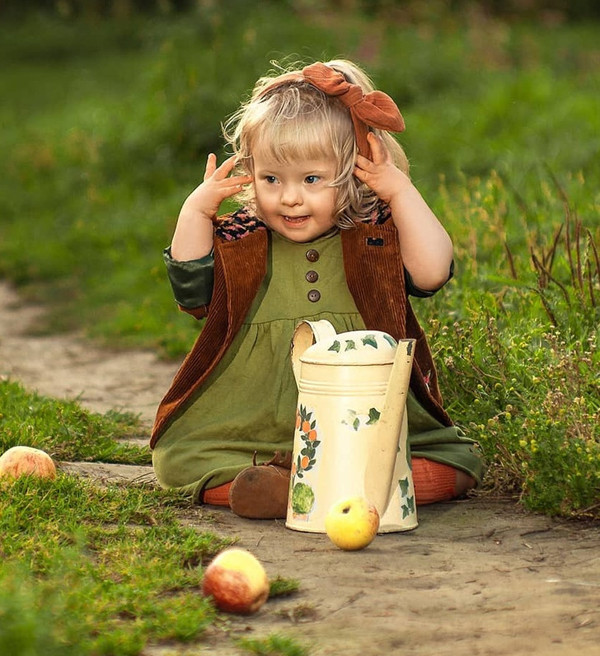 Nói về sở thích may vá cho con, Katerina cho biết Lisa giống như hầu hết bé gái khác, hào hứng với quần áo. Mỗi lần bộ đồ mới hoàn thành, cô bé sẽ dành nửa ngày trước gương để ngắm.