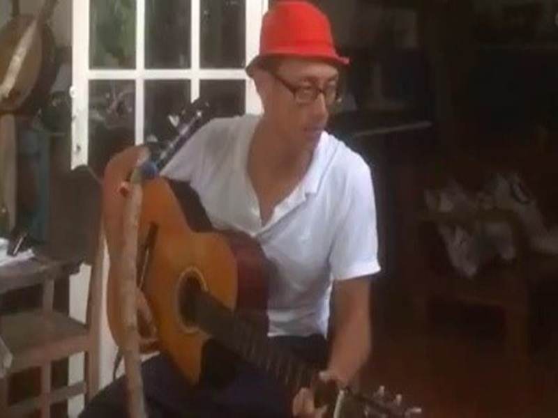 "Nếu mọi người cần, chúng tôi có thể đưa Rocker đi xét nghiệm và lấy kết quả về để chứng minh anh không hề dùng ma túy. Từ trước tới nay Rocker giữ lối sống lành mạnh, luôn nói không với tệ nạn xã hội", quản lý của Rocker Nguyễn cho hay. Ảnh: Znews.