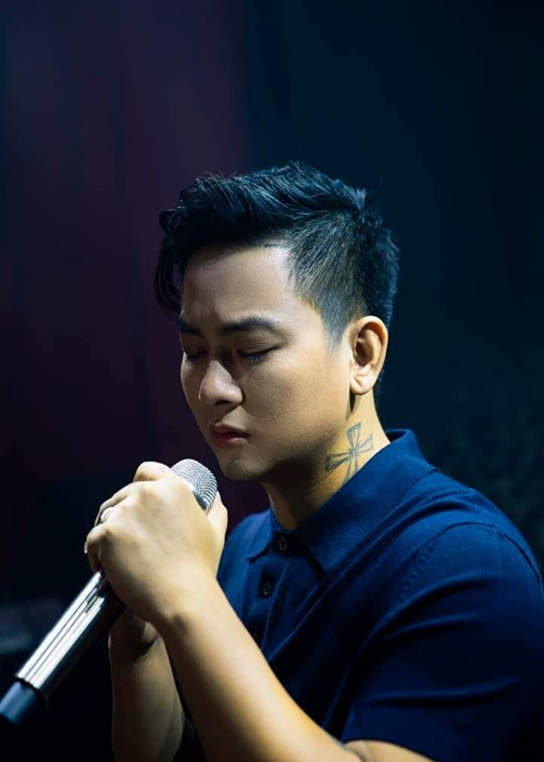 Quản lý Hoài Lâm chia sẻ với Vietnamnet, con nuôi Hoài Linh là người hiền lành, không chơi bời. Theo người quản lý, hơn thế, nếu tin đồn là sự thật, Hoài Lâm cũng không thể đi được chặng đường dài như thế trong nghề nghiệp. Ảnh: FBNV.