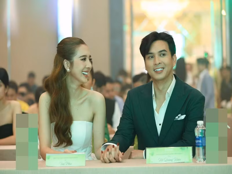 Vợ chồng Hồ Quang Hiếu hiện tại không tạo áp lực về vấn đề con cái. Ảnh: FBNV.