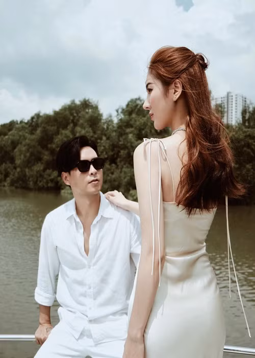 Tuệ Như học nấu nhiều món ăn ngon cho chồng nên Hồ Quang Hiếu tăng gần 10 kg chỉ sau 2 tháng lấy vợ. Ảnh: FBNV.