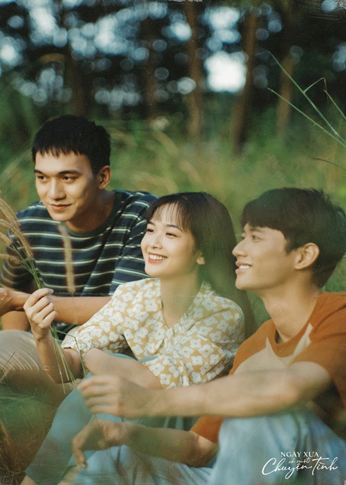 Trong Ngày xưa có một chuyện tình, Ngọc Xuân đóng vai Miền. Đạo diễn Trịnh Đình Lê Minh chia sẻ trên Pháp Luật Việt Nam, Ngọc Xuân được chọn vì có nét đẹp của diễn viên Việt Nam thập niên 90, không chỉ sáng màn ảnh, phù hợp về ngoại hình mà còn có cả sự nhạy cảm khi hóa thân vào nhân vật ở những giai đoạn khác nhau. Ảnh: Fanpage phim.