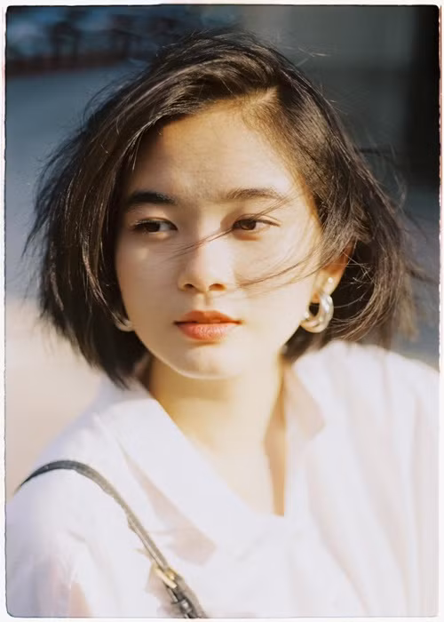 Nữ diễn viên phim Ngày xưa có một chuyện tình sinh năm 1999, tại Tiền Giang. Ảnh: FBNV.