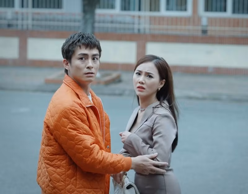 Vào vai thiếu gia Gia An trong Nơi giấc mơ tìm về, Lãnh Thanh cũng bị khán giả chê thoại thiếu cảm xúc, đài từ chưa lưu loát, diễn chưa toát ra vẻ ngoài của một công tử. Ảnh: Dân Trí.