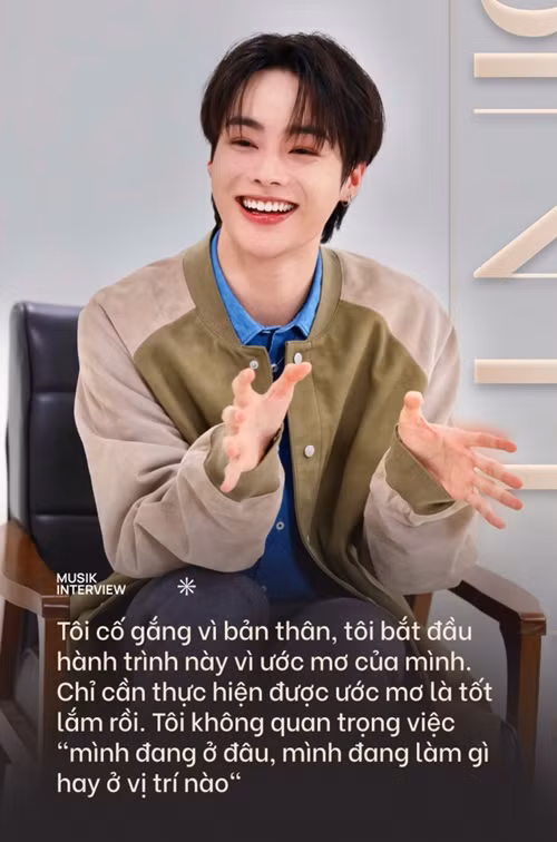 Trong cuộc phỏng vấn với Phụ Nữ Mới, Ngô Ngọc Hưng cho biết, anh không nghĩ rằng anh là thần tượng Việt thành công nhất tại Kpop. “Tôi cố gắng vì bản thân, tôi bắt đầu hành trình này vì ước mơ của mình. Chỉ cần thực hiện được ước mơ là tốt lắm rồi. Tôi không quan trọng việc “mình đang ở đâu, mình đang làm gì hay ở vị trí nào", tôi không nghĩ đến. Tôi đang rất vui và tận hưởng cuộc sống này. Tôi đã và đang thực hiện được ước mơ, nên rất hạnh phúc”, Ngọc Hưng nói. Ảnh: Phụ Nữ Mới.
