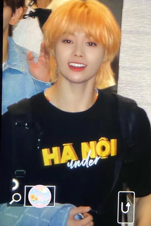 Các hành động hướng về quê hương của Ngô Ngọc Hưng khiến fan Việt nức lòng. Ảnh: Thể Thao Văn Hóa.