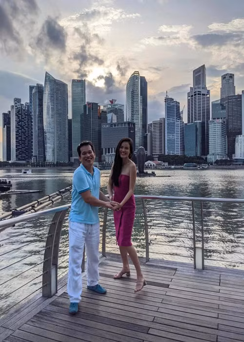 Tuyết Lan chia sẻ khoảnh khắc khi lần đầu tiên gặp bạn trai. Người đẹp tiết lộ, cả hai có bạn chung nên có cơ hội gặp nhau.