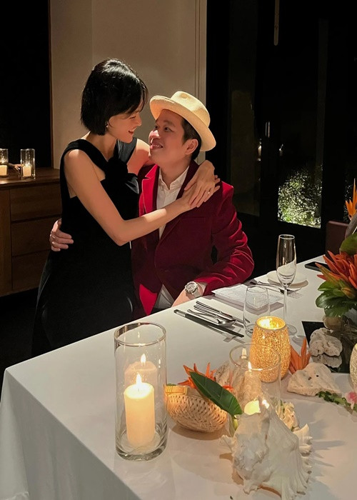 Tuyết Lan cho rằng làm mẹ là việc vô cùng thiêng liêng nhưng khoảng 2-3 năm nữa thì cô mới sẵn sàng có con.