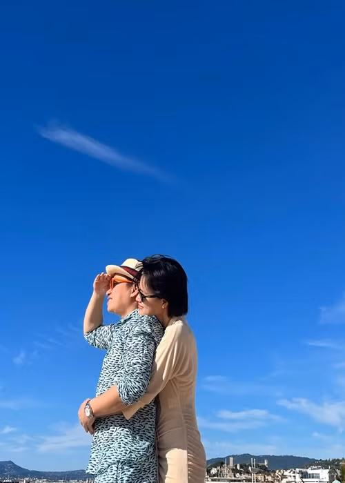 Mỗi lần đi du lịch, Tuyết Lan được bạn trai chuẩn bị cho mọi thứ từ khăn lau đến kem chống nắng.