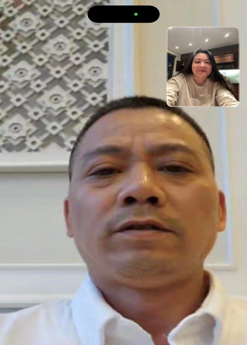 Theo Thu Phương, đạo diễn phim Đại gia chân đất rất tâm lý, không nề hà bất kỳ công việc nào trong gia đình.