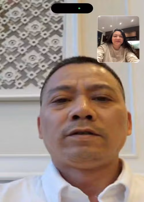 Theo Thu Phương, đạo diễn phim Đại gia chân đất rất tâm lý, không nề hà bất kỳ công việc nào trong gia đình.