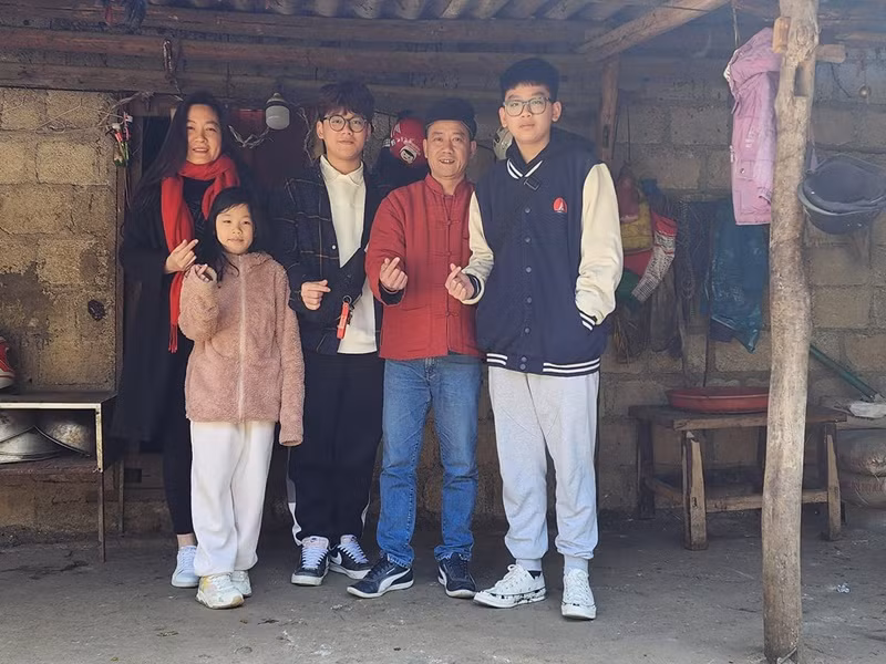 Tổ ấm hạnh phúc của Bình Trọng được nhiều người ngưỡng mộ.