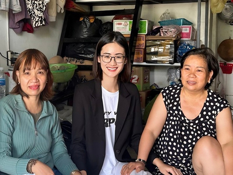 Đầu tháng 11/2023, Hoa hậu Ý Nhi đăng tải video xin lỗi khán giả, các đơn vị, cá nhân liên quan chịu ảnh hưởng bởi ồn ào của cô. Cô còn kể lại các hoạt động trong những tháng ở ẩn. Ảnh: Sen Vàng.