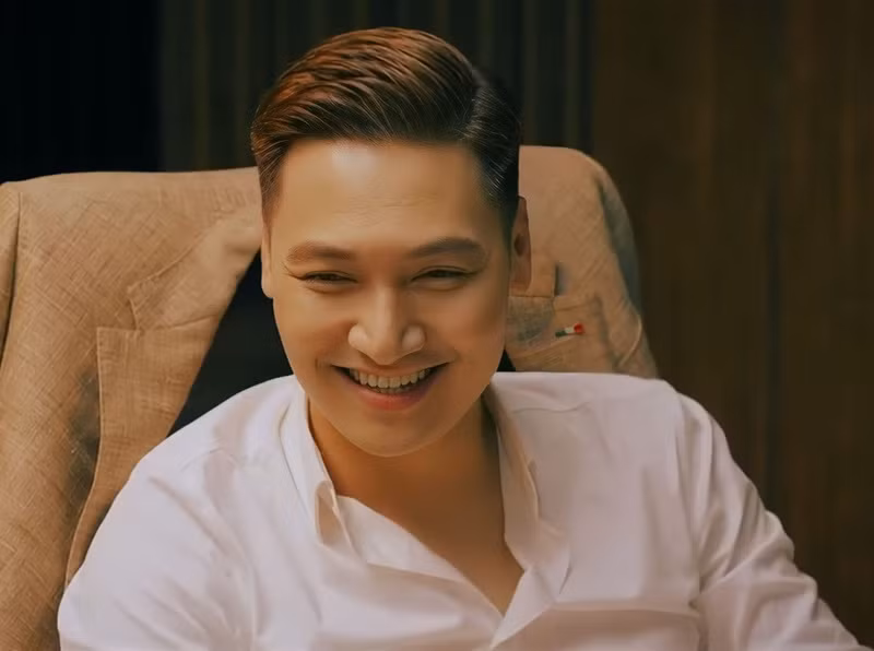 Đóng Quy trong Đừng nói khi yêu, Mạnh Trường lọt top 6 đề cử Diễn viên nam ấn tượng tại VTV Awards 2023. Không ít người đánh giá vai diễn Quy của Mạnh Trường giống vai Long trong Hương vị tình thân. Ảnh: VTV.