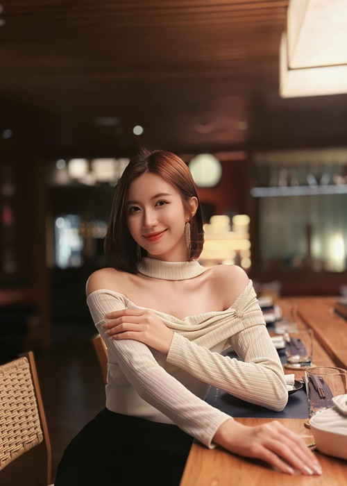 Cô mong muốn và có cảm hứng đặc biệt với một vai diễn phản diện trong tương lai.