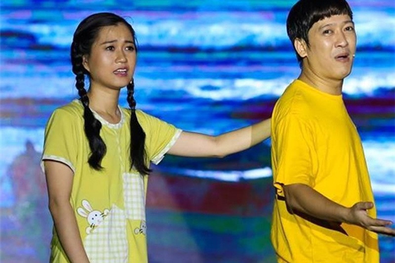 Lâm Vỹ Dạ cho biết: “Anh Giang chỉ cần nhìn thôi là tôi biết anh muốn gì, và tôi bắt đầu kết hợp để tạo tiếng cười”. Ảnh: Yan.