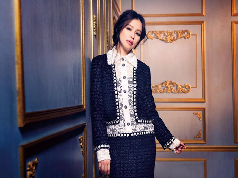 Phía Từ Nhược Tuyên phủ nhận có mối quan hệ tình cảm với Vương Lực Hoành. Theo Dân Trí, nữ diễn viên yêu cầu Lý Tịnh Lôi và Vương Lực Hoành đứng ra đính chính. Tuy nhiên, Lý Tịnh Lôi và Vương Lực Hoành không phản hồi. Ảnh: Zing.