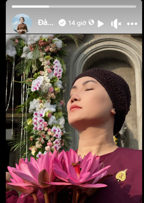 Hoàng Yến cho biết, cô đã tìm tới sự an lạc khi hát Phật ca mấy năm qua. Ảnh chụp màn hình.