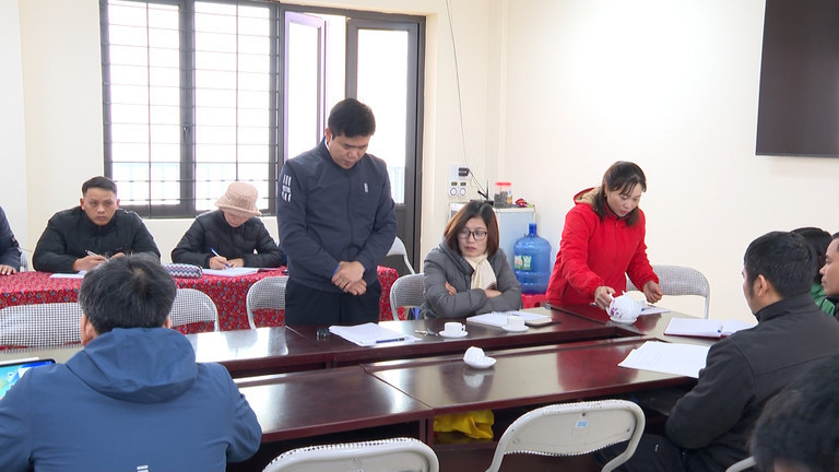 Tu vu 11 hoc sinh an 2 goi mi, lap camera co giam sat duoc luong tam nguoi thay?-Hinh-2