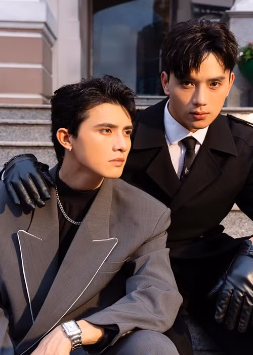 "Đừng để cho người khác nói chỉ là một “bình hoa di động” mà phải khẳng định cho họ thấy đây là một “bình hoa” có thể di chuyển nhiều nơi", Trần Ngọc Vàng chia sẻ. Ảnh: FBNV.