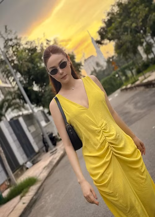 Minh Hằng được ông xã đại gia đồng hành khi chăm sóc con nhỏ.