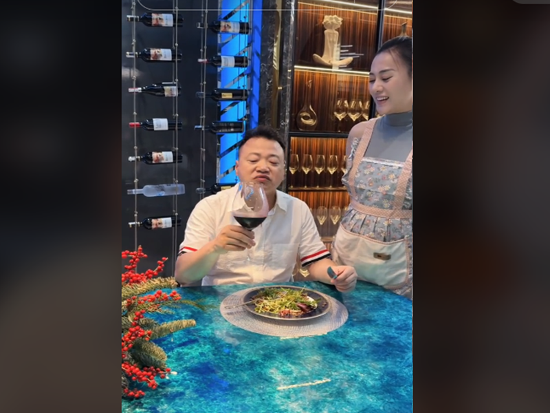 Phương Oanh cho biết, nấu ăn cho người thân là một trong những niềm hạnh phúc của cô. Ảnh chụp màn hình.