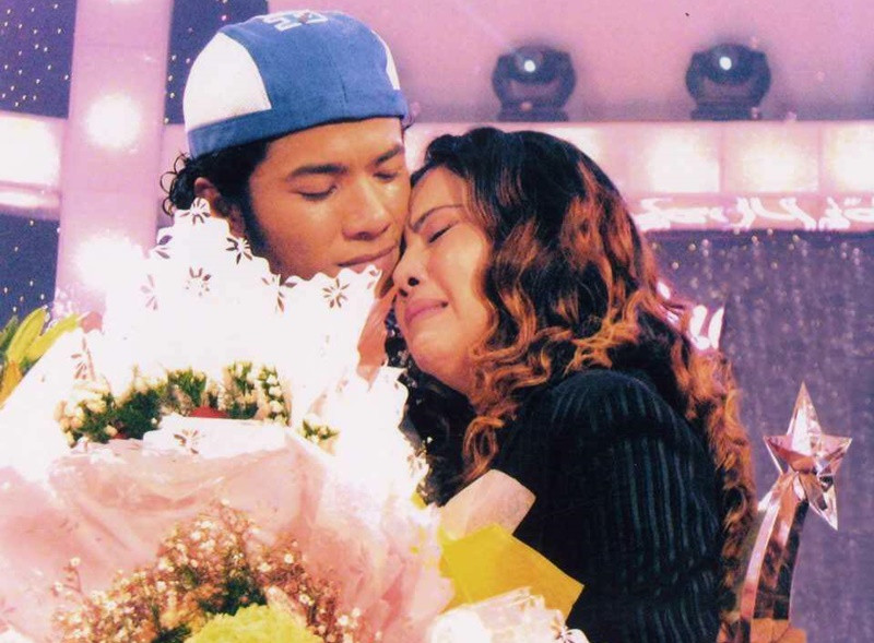 Khi mang bầu Kasim Hoàng Vũ, Bích Phương là một ngôi sao nhạc rock được giới trẻ yêu thích, ngưỡng mộ. Ảnh: FBNV.