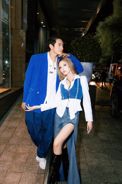 Quang Đăng chia sẻ trên Zing: "Cô ấy đã nói được những câu tiếng Việt cơ bản, nghe lơ lớ, vui tai. Yee Pink cũng thích ứng tốt, yêu thích văn hóa và ẩm thực Việt Nam".