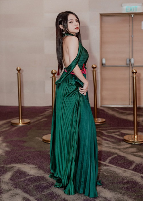 Vì thuộc tuýp người dễ tăng cân, ca sĩ Thái Trinh luôn phải cố gắng giữ mức cân ở tầm kiểm soát.