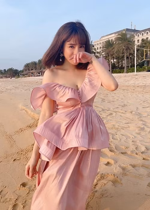 Thái Trinh chia sẻ trên Zing, khoảng năm 2018, cô bị tăng hơn 10 kg trong một năm do tác dụng phụ của thuốc trầm cảm. “Tôi cảm thấy bất lực vì tăng cân không phải do mình ăn nhiều, lười vận động”, cô nói.