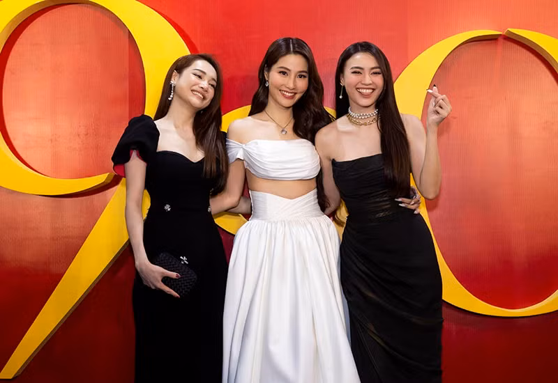 Diễm My 9x và Nhã Phương từng đóng phim điện ảnh 1990. Ảnh: Dân Việt.