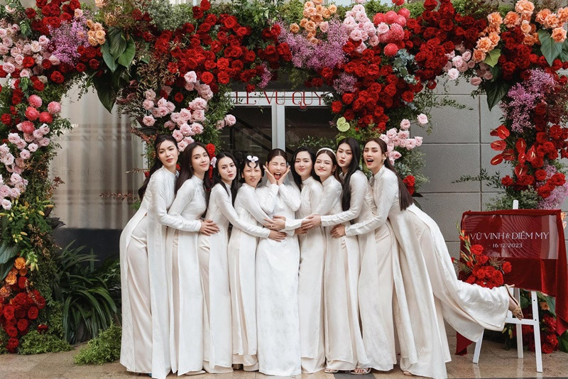 Ngoài dàn mỹ nhân Sao nhập ngũ 2023, Minh Tú, Ái Phương, Ninh Dương Lan Ngọc cũng làm phù dâu cho diễn viên Diễm My 9x . Ảnh: FBNV.