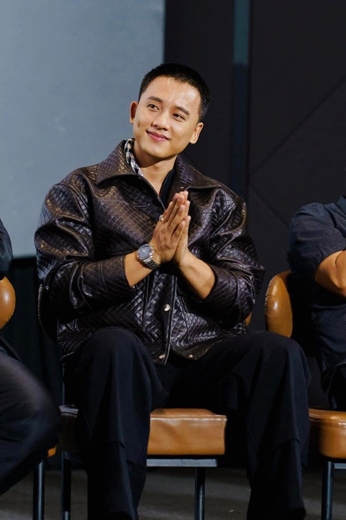 Tin đồn Mỹ Tâm - Mai Tài Phến hẹn hò rộ lên từ năm 2019. Cả hai bị đồn bén duyên sau khi đóng chung MV Đừng hỏi em và bộ phim điện ảnh Chị trợ lý của anh. Ảnh: FBNV.