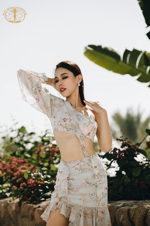 Gần đây, Ngọc Hằng sang Ai Cập thi Hoa hậu Liên lục địa 2023. Cô đoạt danh hiệu á hậu 2.