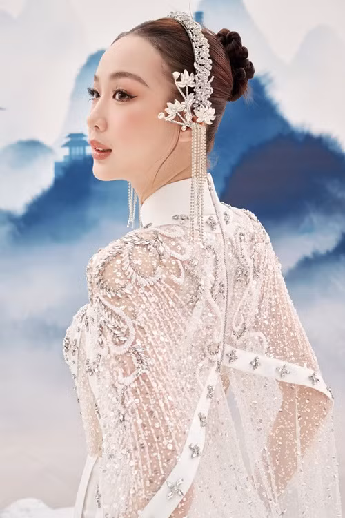  Hoa hậu Bảo Ngọc vừa chia sẻ lý do diện áo dài trong chung kết Miss Intercontinental 2023 - Hoa hậu Liên lục địa 2023.