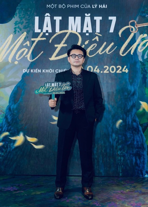  Trương Minh Cường góp mặt trong phim điện ảnh Lật mặt 7: Một điều ước của đạo diễn Lý Hải. Chia sẻ trên Dân Trí, nam diễn viên cho biết, mục đích anh trở lại đóng phim không vì hào quang hay danh vọng, mà để thể hiện tâm huyết của mình. “Tôi sẵn sàng chết trên sân khấu, chết trên trường quay", Trương Minh Cường cho hay.