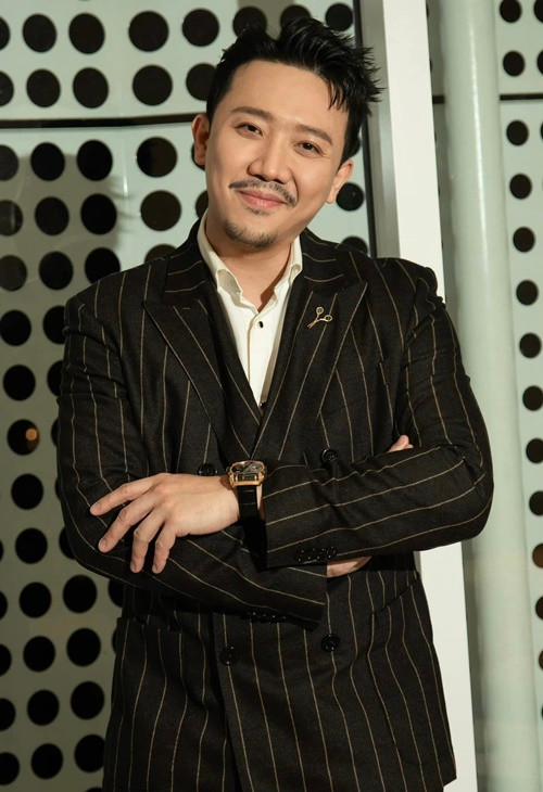 Từ sau lùm xùm tại rạp chiếu phim, Trấn Thành liên tục bị cư dân mạng “cà khịa”. Nam MC đáp trả khi có quá nhiều bình luận trái chiều: “Tôi thích riêng tư nên cứ gọi tôi là Mr. Riêng Tư. Tên này cũng cưng như cái tên Thành Cry! Chịu! Nhận luôn. Khỏi khịa. Cho vừa lòng mấy thánh”. Ảnh: FBNV.