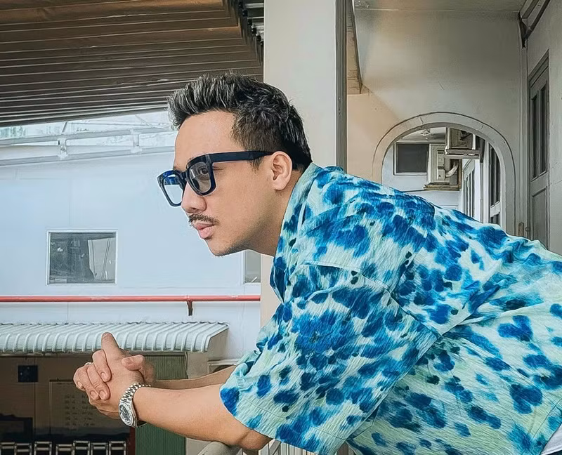 Trấn Thành cho biết, anh từ chối chụp ảnh vì khán giả không đeo khẩu trang giữa tình hình dịch bệnh COVID-19 diễn biến phức tạp. Ảnh: FBNV.