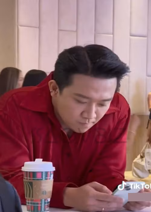 Hat tay khan gia va loat on ao hanh xu cua Tran Thanh