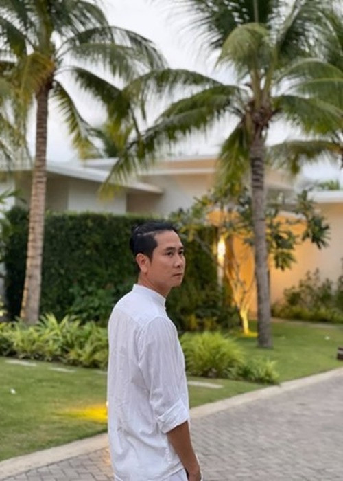 Hồ Hoài Anh với tư cách giảng viên, viên chức đã vi phạm quy định, nội quy và quy chế làm việc của Học viện. Học viện cũng xem xét trừ điểm thi đua của Hồ Hoài Anh theo Luật Viên chức vì lỗi đi nước ngoài không báo cáo, không xin phép tổ chức. Hội đồng kỷ luật chờ kết luận từ cơ quan chức năng Tây Ban Nha để tiếp tục họp bàn và cân nhắc về hình thức xử lý tiếp theo. Ảnh: FBNV.