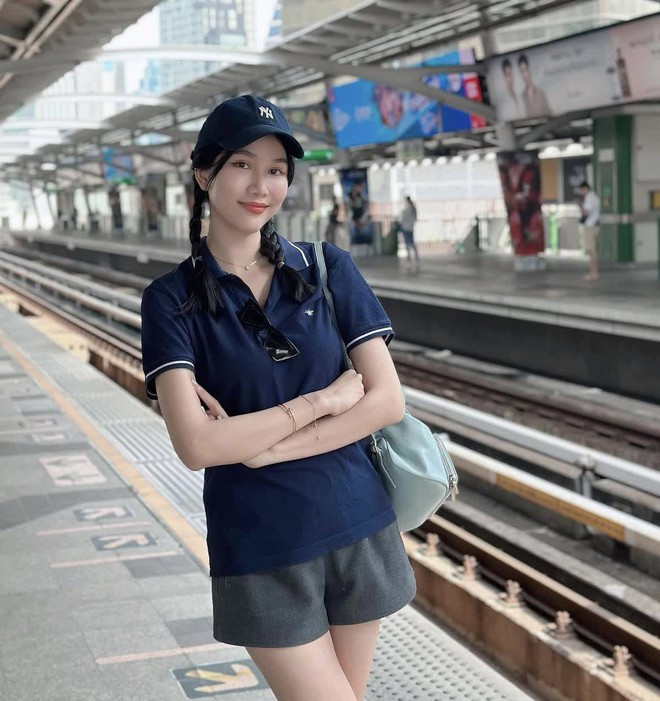 Chuẩn bị cho cuộc sống chung, Phương Anh và chồng đã tậu một penhouse sang trọng và cùng nhau sang Thái Lan tậu những vật dụng trang trí ưa thích cho tổ ấm nhỏ.