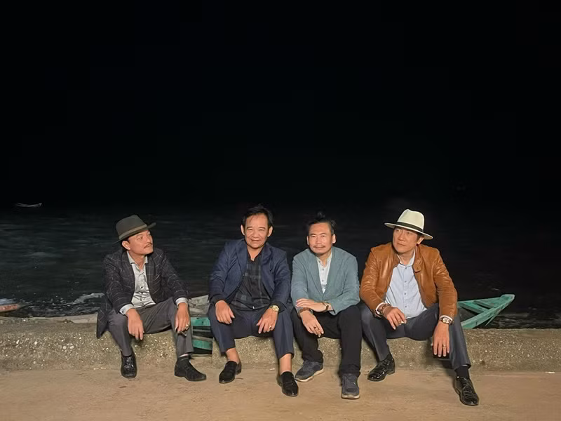 Quang Tèo được phong tặng danh hiệu NSƯT năm 2012.