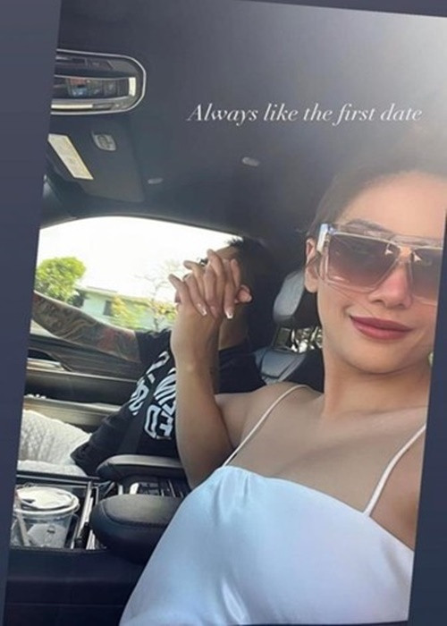 Bạn trai hết mực quan tâm Võ Hoàng Yến dù xa cách.