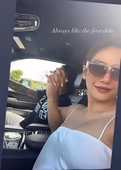 Bạn trai hết mực quan tâm Võ Hoàng Yến dù xa cách.