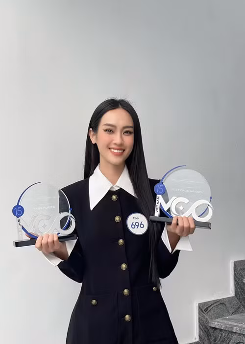 Thúy Quỳnh hiện tại giành giải Best Face (Gương mặt đẹp nhất), lọt top 6 Người đẹp biển tại Hoa hậu Hoàn vũ Việt Nam 2023.
