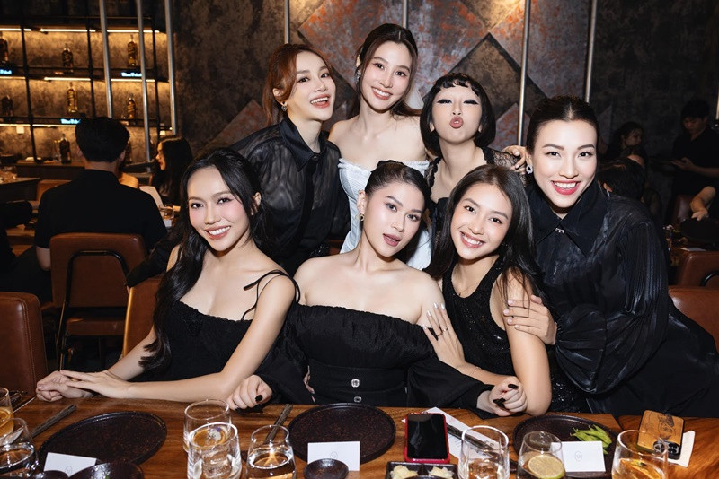 "Nếu thấy mọi thứ ổn định rồi thì tôi sẽ quay lại với diễn xuất", Diễm My nói thêm.