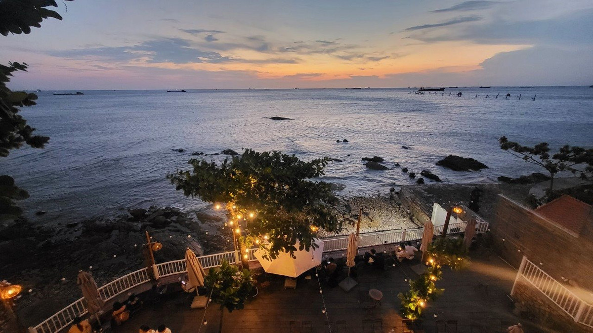 Hoàng hôn Vũng Tàu nhìn từ Bãi Trước.