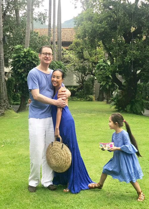 Sau đám cưới, tình cảm của vợ chồng Đoan Trang ngày càng mặn nồng. Nữ ca sĩ cho biết, cô may mắn khi được chồng thấu hiểu và ủng hộ tuyệt đối.