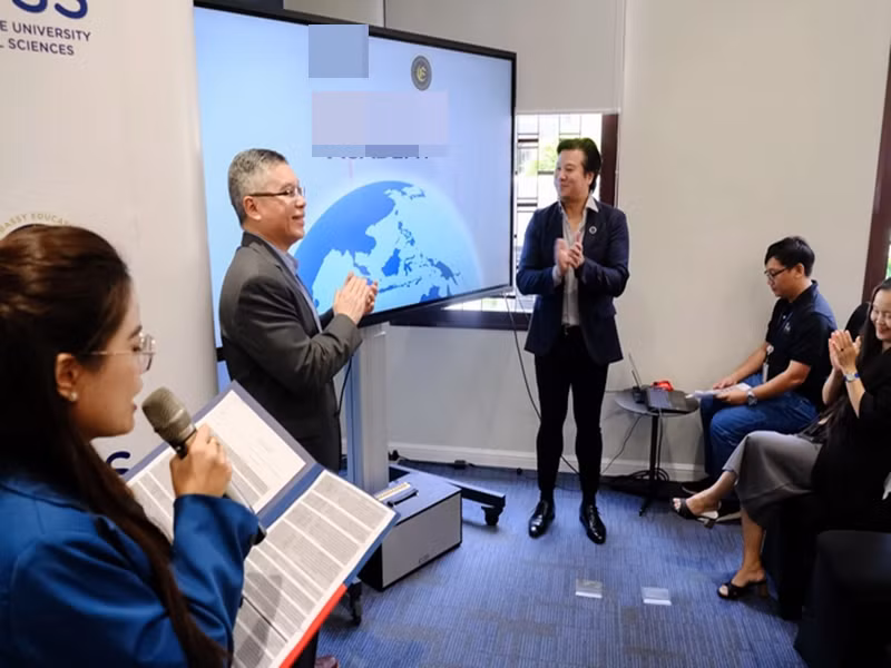 Tháng 9/2023, Thanh Bùi chia sẻ việc mô hình đào tạo kỹ năng khởi nghiệp của Singapore vào Việt Nam. Theo Người Lao Động, mô hình dành cho các bạn trẻ từ 16-18 tuổi và các chủ doanh nghiệp khởi nghiệp có nhu cầu tăng cường các kỹ năng cần thiết để "làm giàu". Ảnh: Người Lao Động.