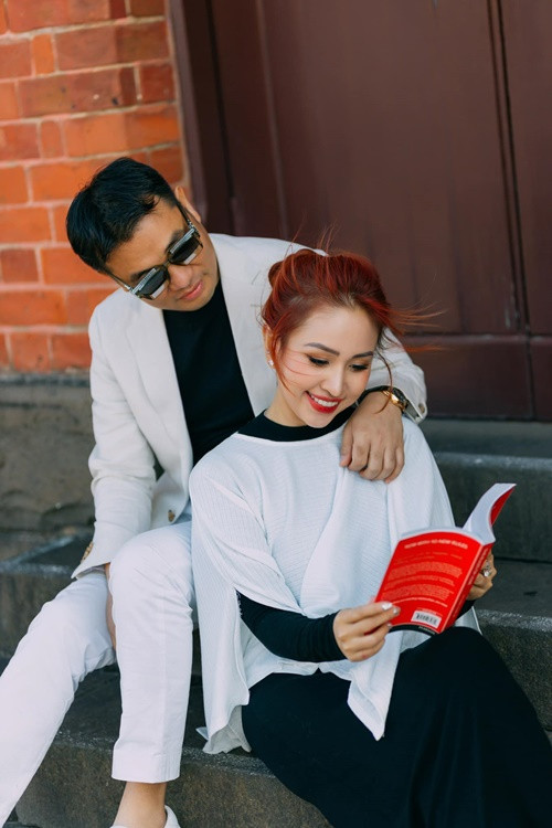 Ngoài đám cưới của Chi Bảo, nhiều khán giả còn mong đợi hôn lễ của Vân Hugo.